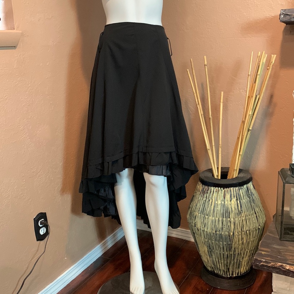 Asymmetric skirt high low